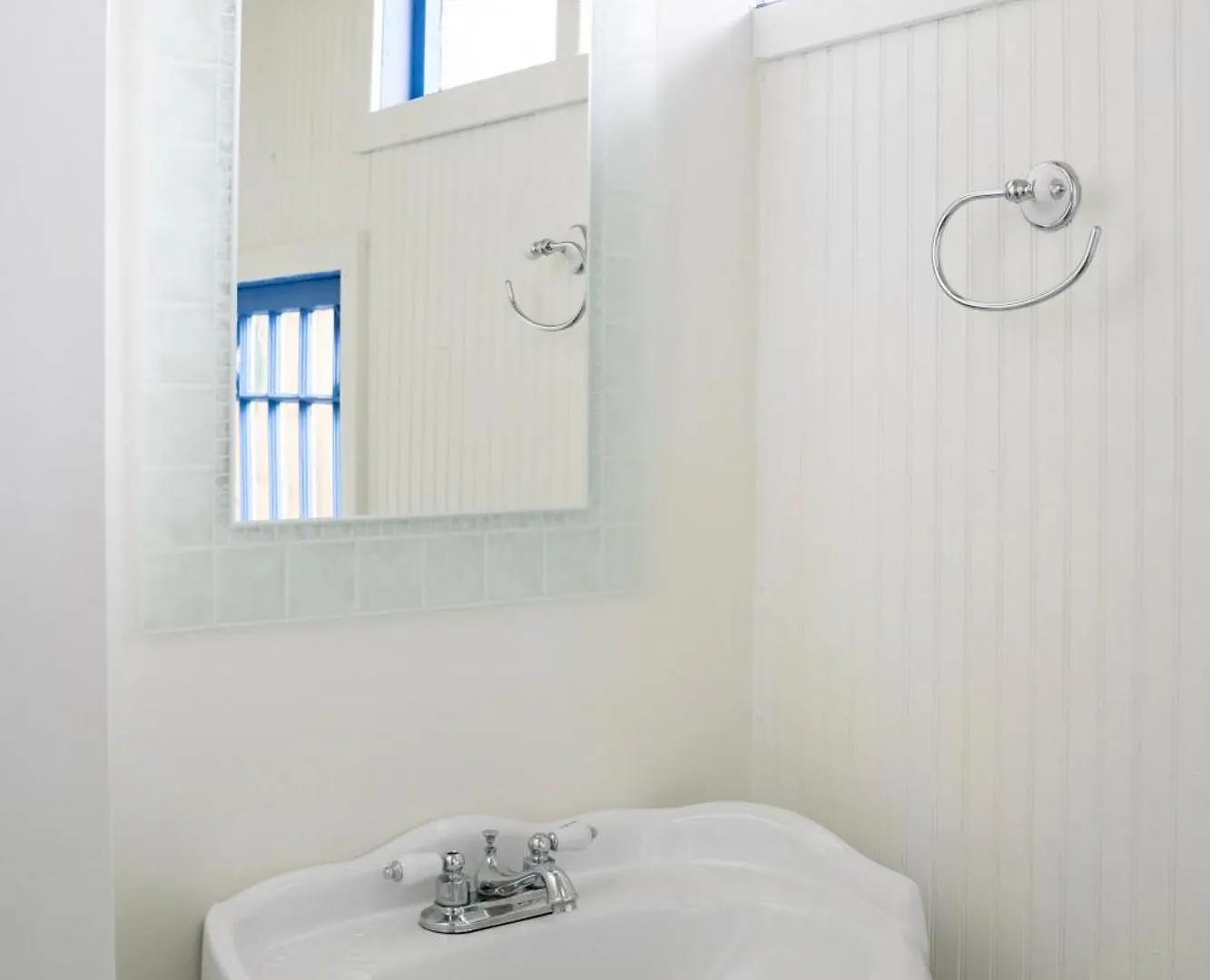 Feriehus \\Couples & Music Oasis// All-New, Garden, Design Memphis USA